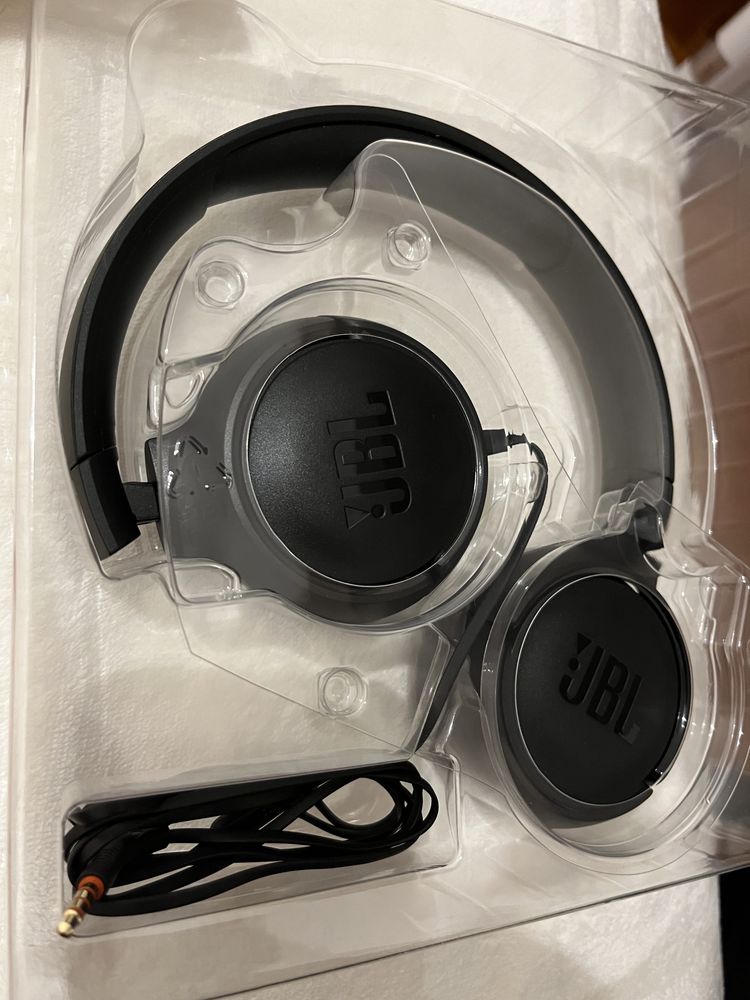 Auscultadores JBL Tune 500 - Preto