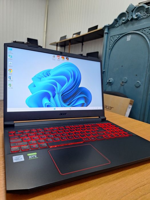 Acer Nitro 5 AN515-55 i5-10300H RTX 3050 4Gb DDR4 16Gb SSD 512Gb
