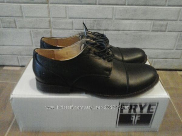 Продам новые туфли,ботинки Frye р.39-40