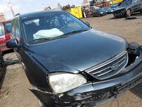 Kia Carens II N7 maska przednia FV transport/dostawa