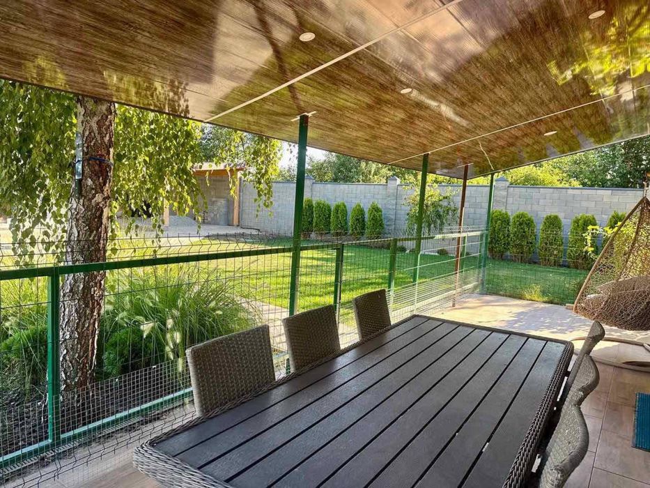 Будинок в Центрі Обухівки Укомплектований!