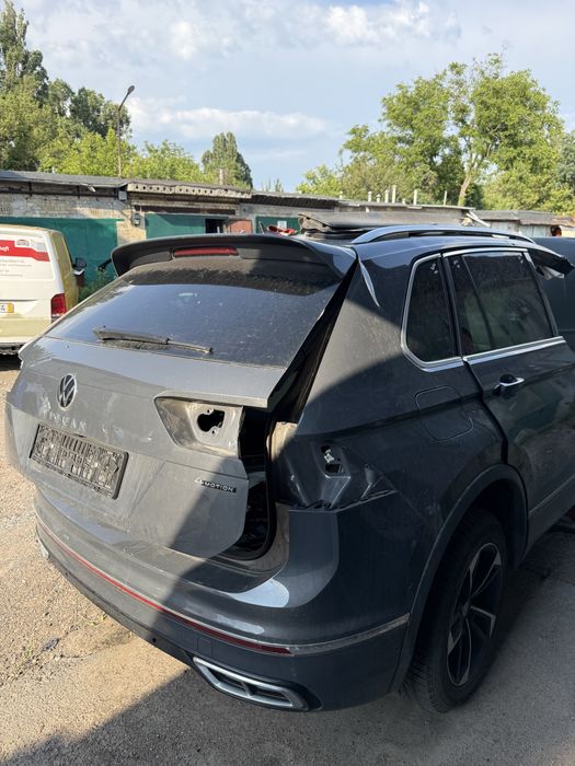 Тигуан 2 четверть задняя часть кузова