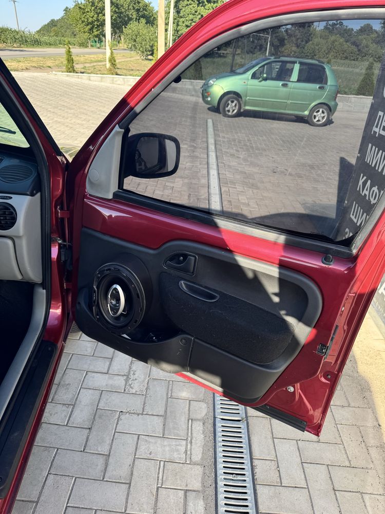 Продам своє Renault Kangoo 2005