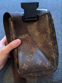 сумка Louis Vuitton на плечо bumbag