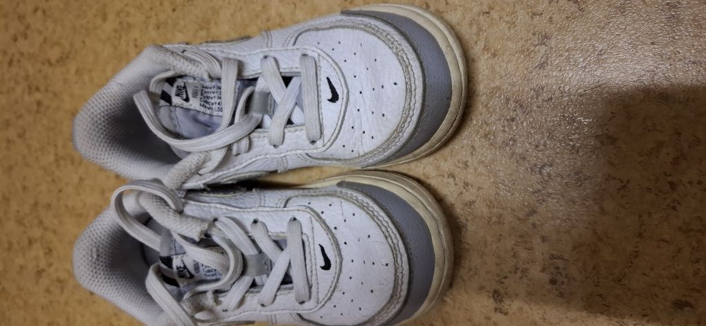 Кросівки NIKE дитячі 24р