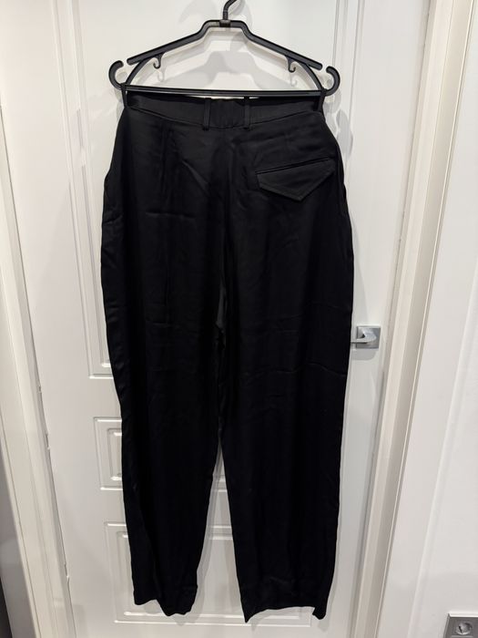 Штани Zara чорні струмуючі, прямі, ідеал