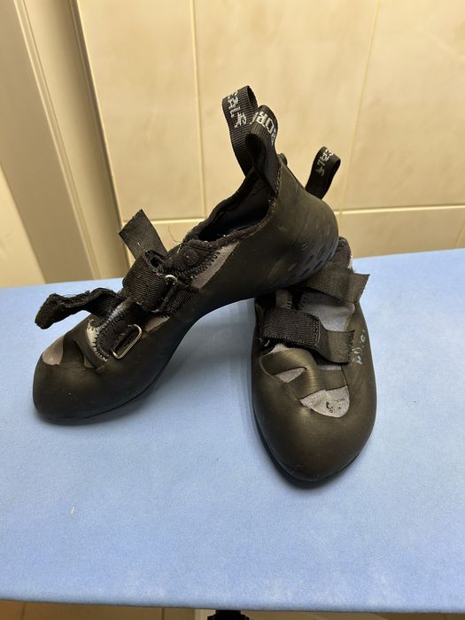 Скальные туфли, скальники