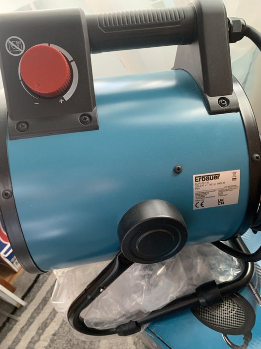 Тепловий обігрівач-гармата Erbauer 3000