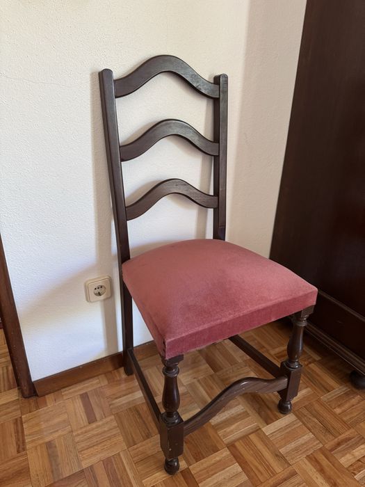 Cadeira forrada