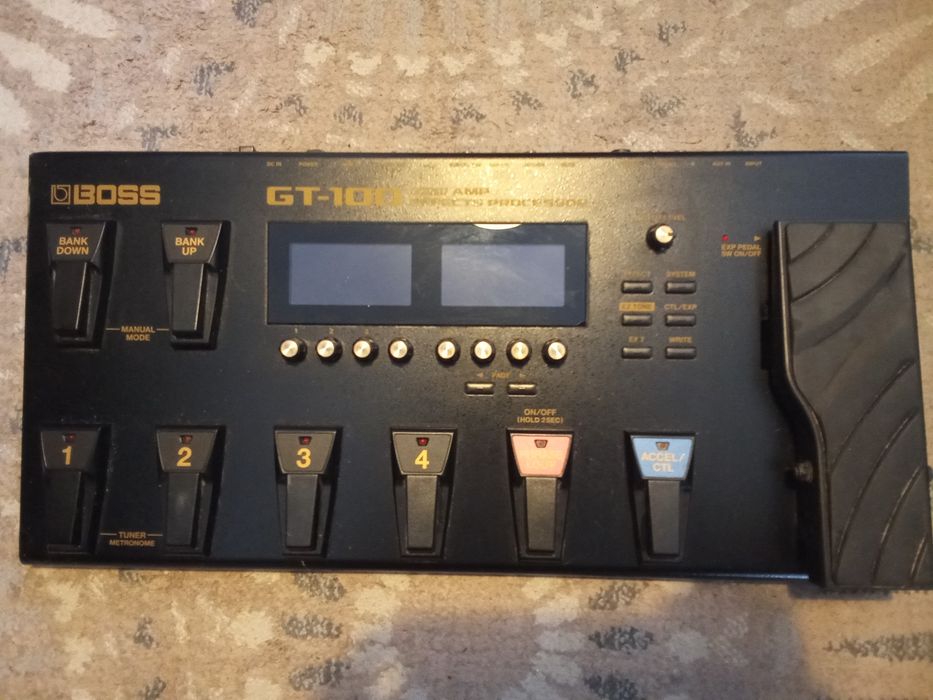 Boss gt100 - pedaleira