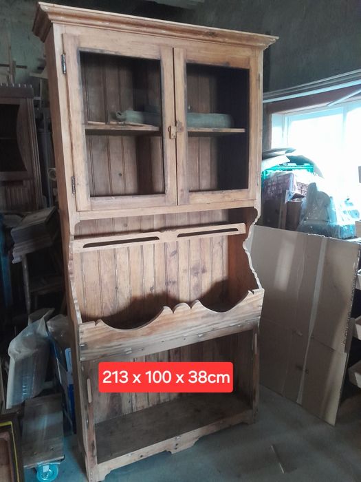 Móvel cantareira antiga