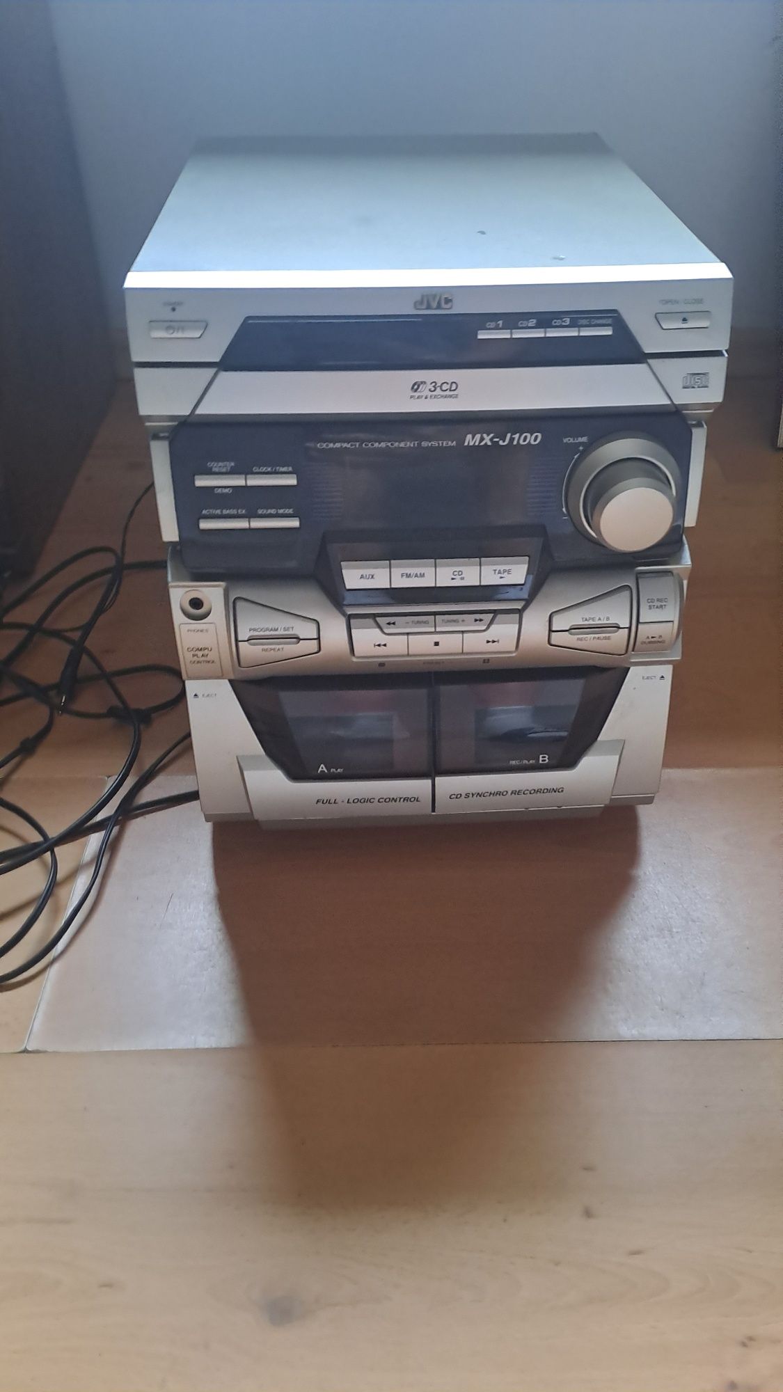 Wieża JVC MX100 uzywana