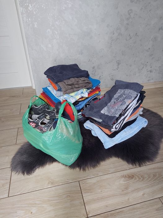 Ubrania koło domu dla chłopca 110 rozmiar