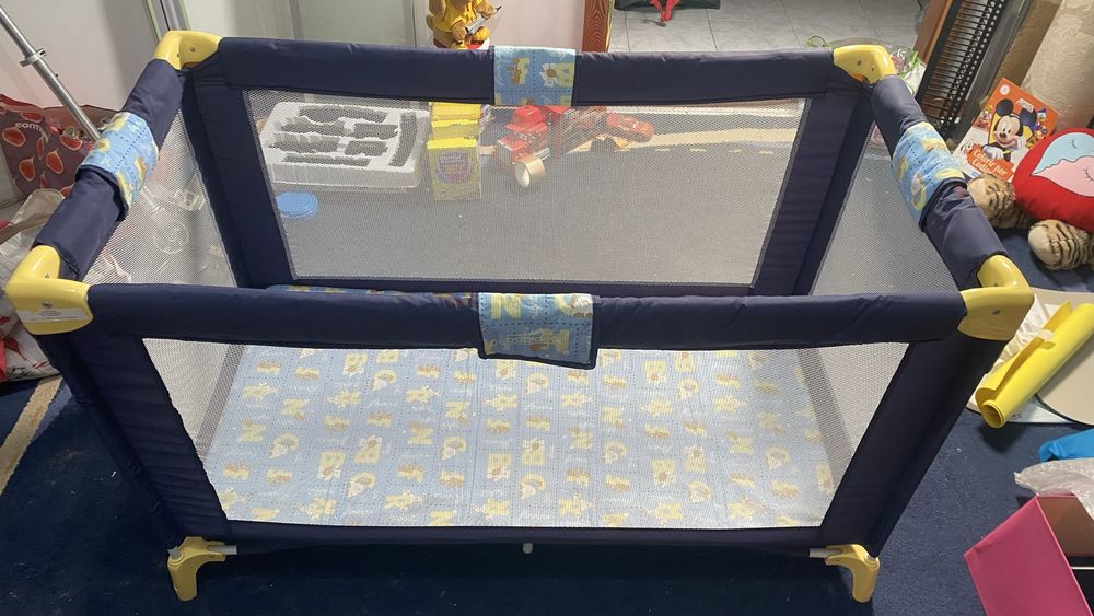 Cama de bebé portátil