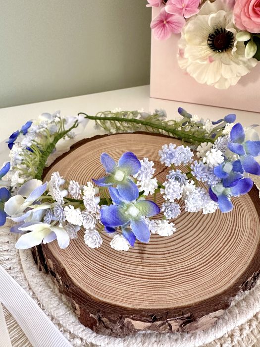 Wianek komunijny bilało niebieski