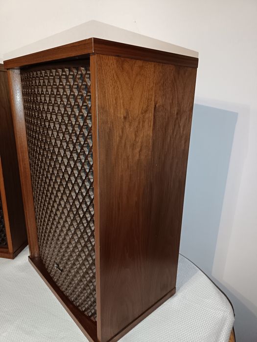 Sansui Sp-2500 zespoły głośnikowe  skutecznośc 100db idealne pod lampę