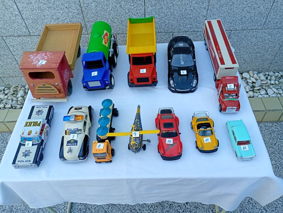 Brinquedos em Madeira -chapa-e plástico