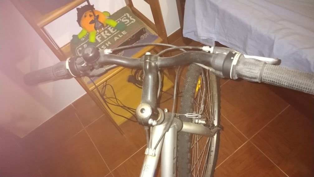 Bicicleta usada para venda