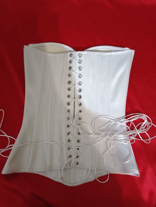 Корсет атласний з чашками