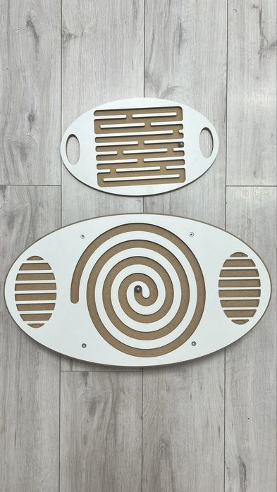 Балансувальна дошка, балансир, лабіринт