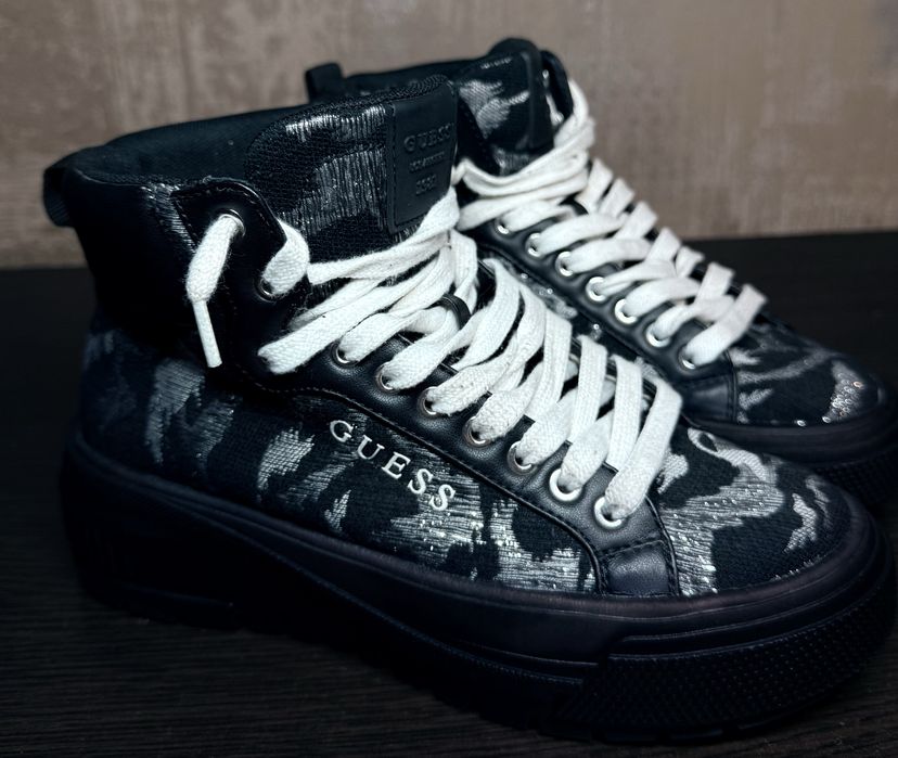 Guess оригинал, размер 37–37.5, стильные и удобные