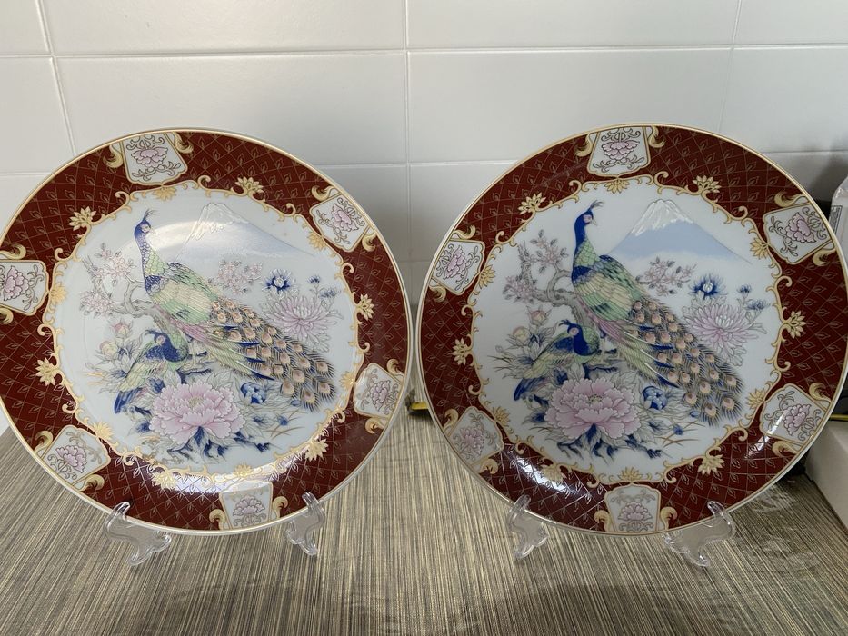 Prato de porcelana japonesa antiga