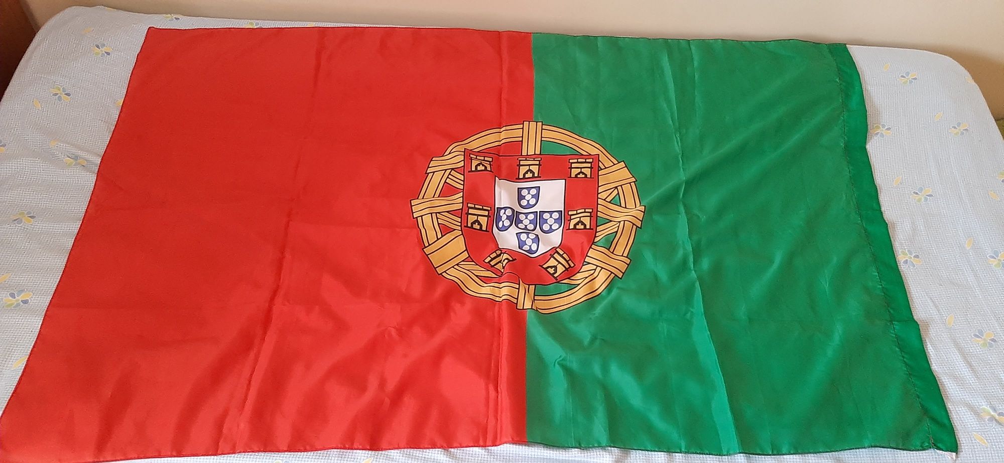Bandeira Portugal nova 1,40cm×0,90cm(oferta de outra bandeira)