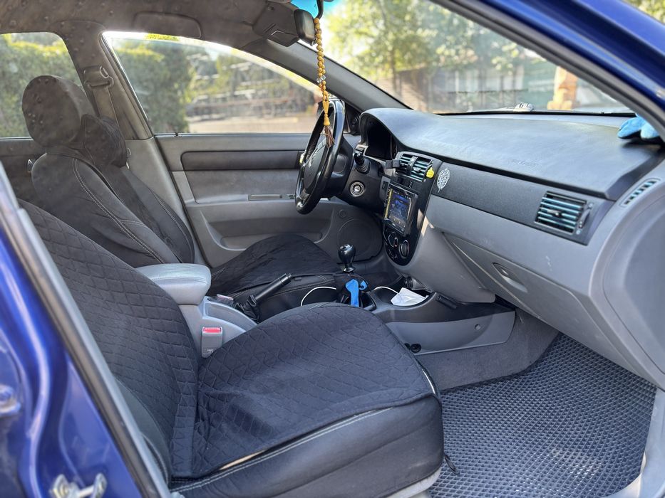 Продам машину Chevrolet lacetti