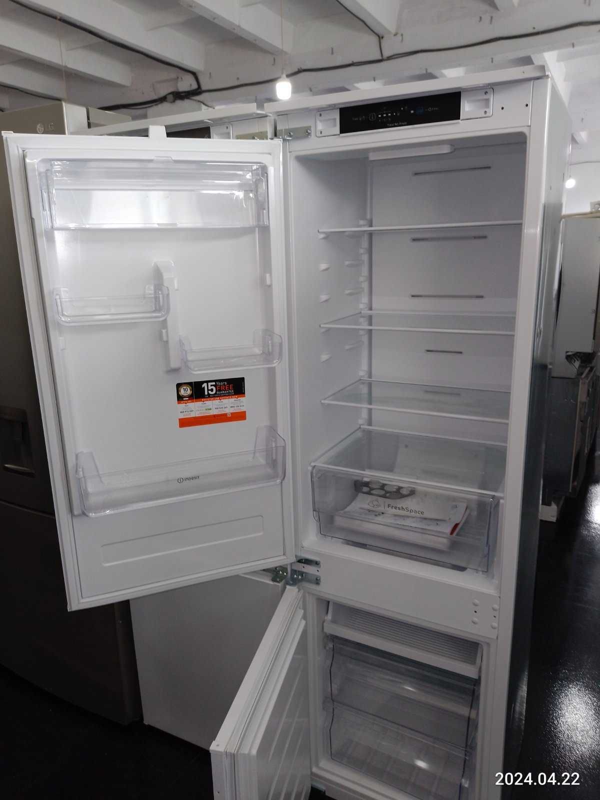Холодильник вбудований Indesit INCI8 T311 висота 177, No Frost Push&GO