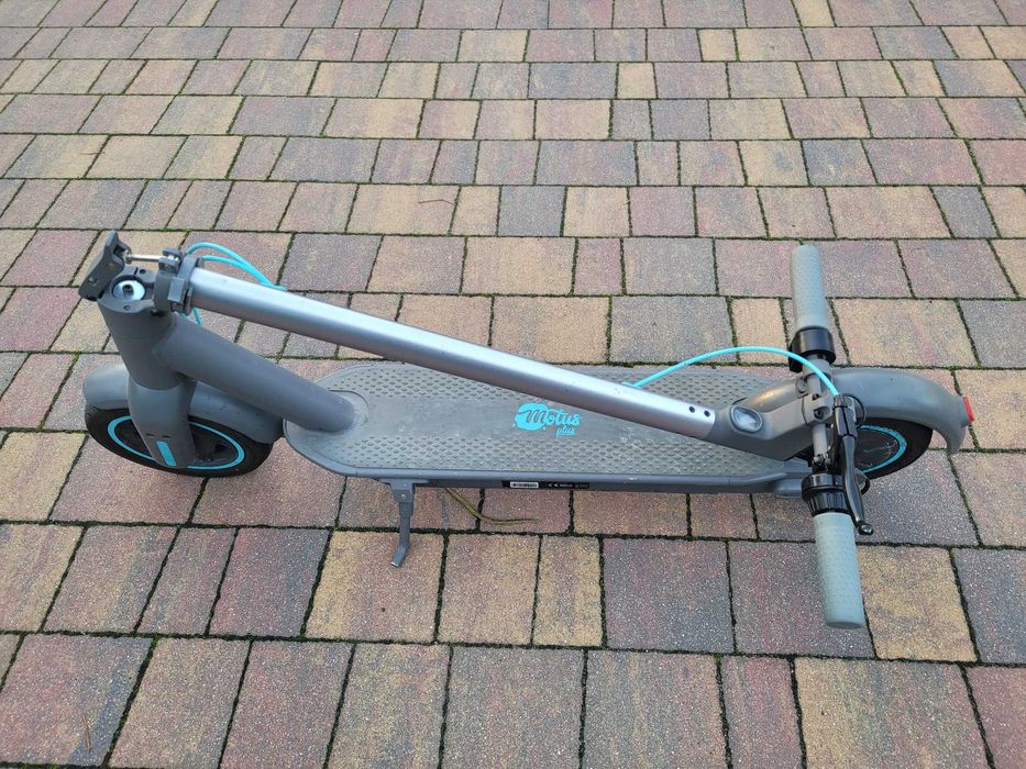 Hulajnoga Motus Scooty 10 Plus