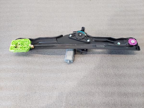 Elevador vidros trás direito VOLKSWAGEN Golf VIII (CD1)