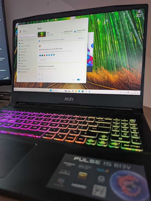 Portátil MSI pulse 15 B13VFK