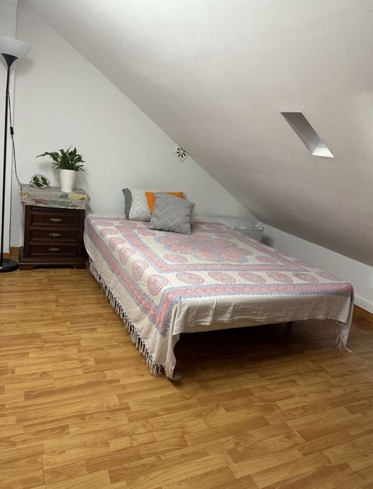 Alugo Quarto Individual Em Campolide