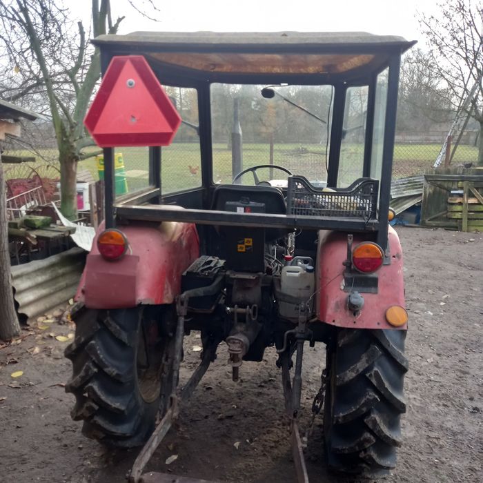 Ursus C-330. Stan dobry