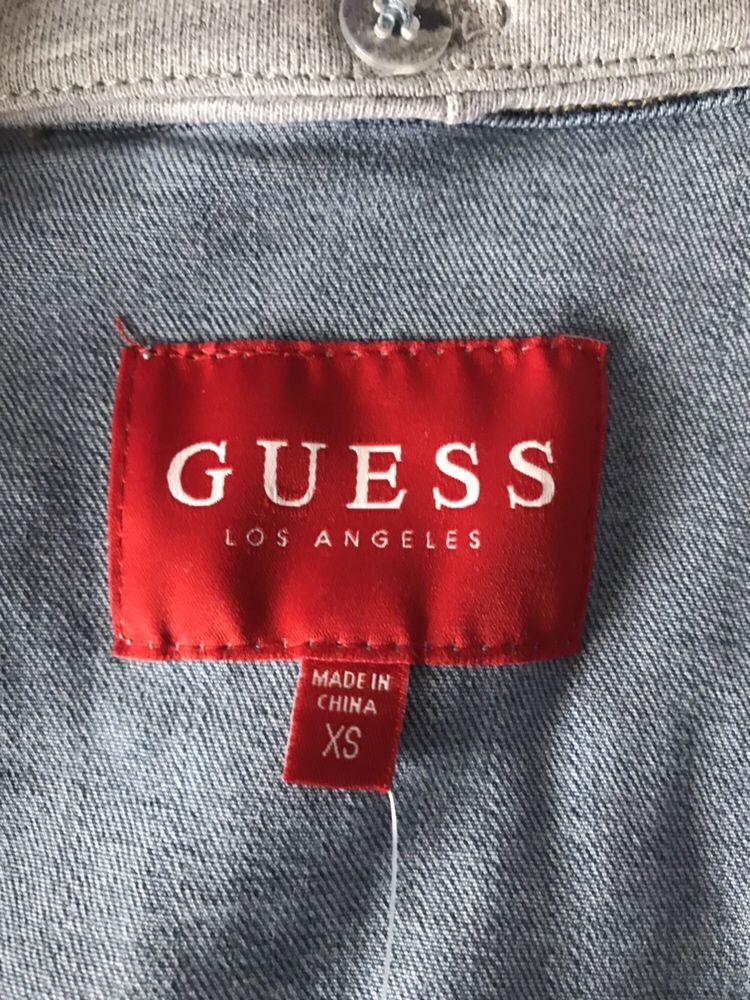 NOWA Kamizelka jeansowa Guess XS z metką