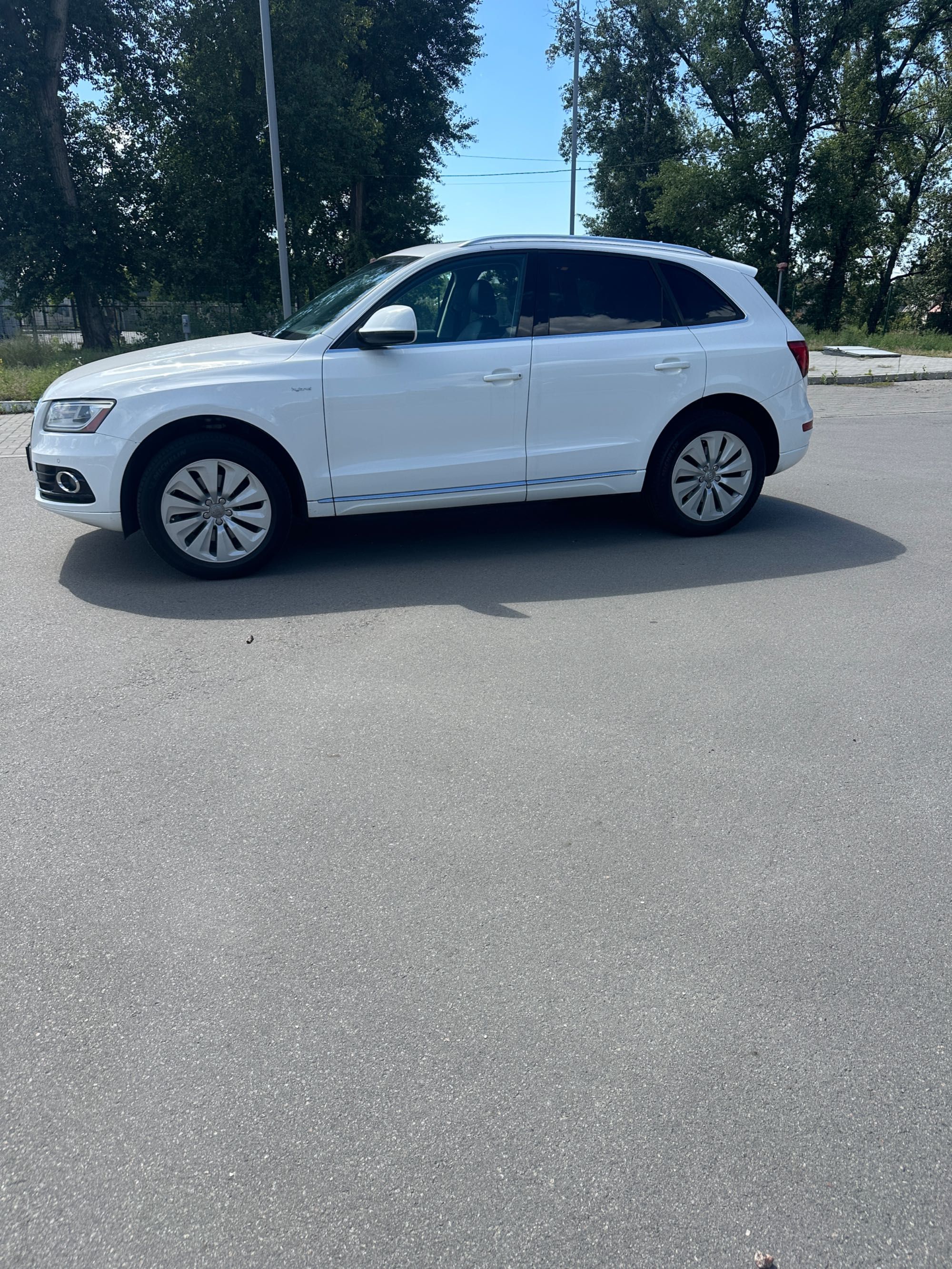 AUDI Q5 PREMIUM Hybrid 2013 року