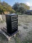Salamandra com forno integrado