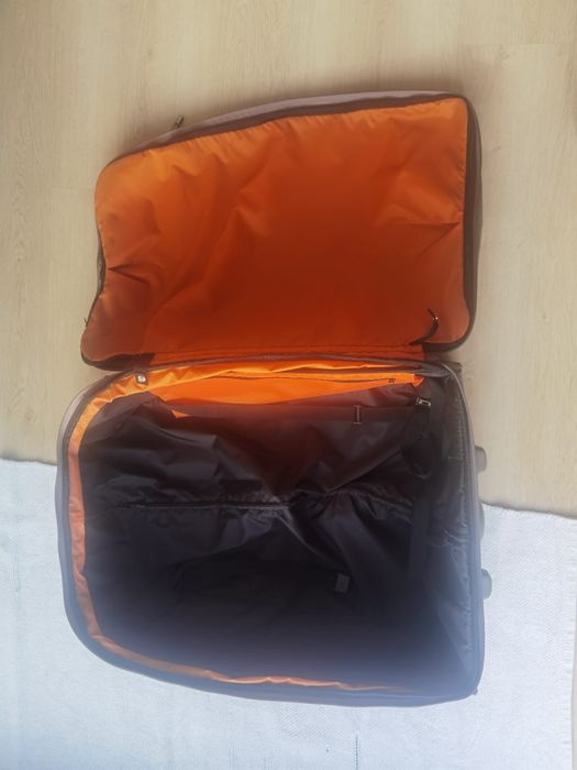 2 malas Delsey com expansão, 2 rodas e oferta de saco de viagem