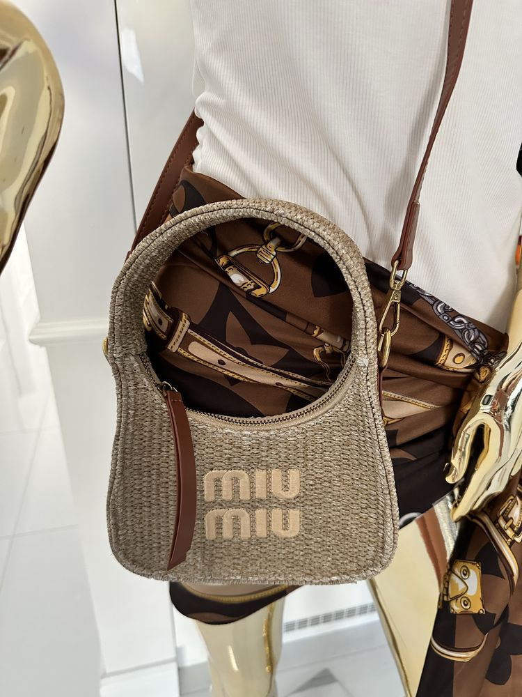 Letnia torebka mini koszyczek Miu Miu