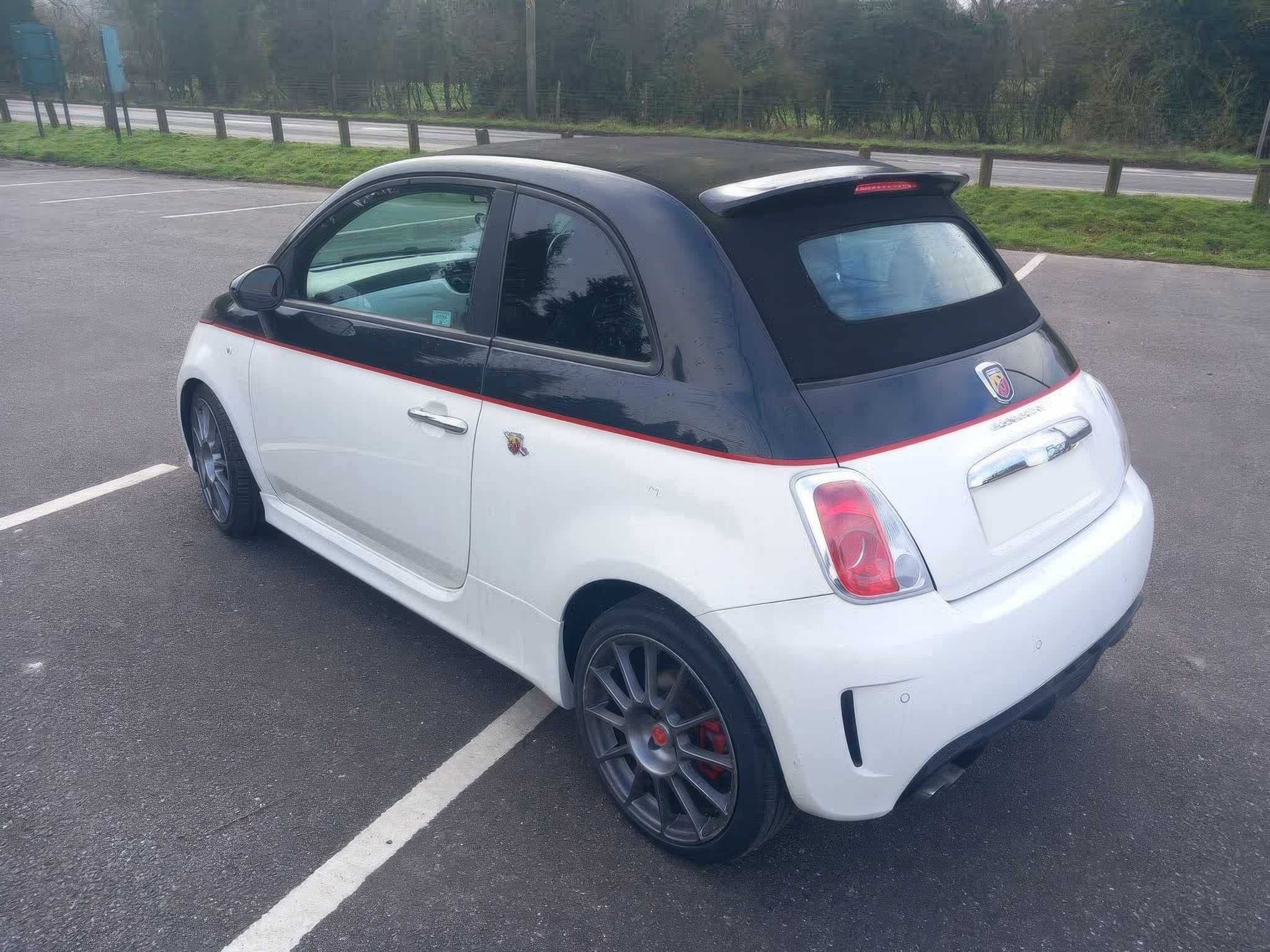 Fiat	500C		 	2011