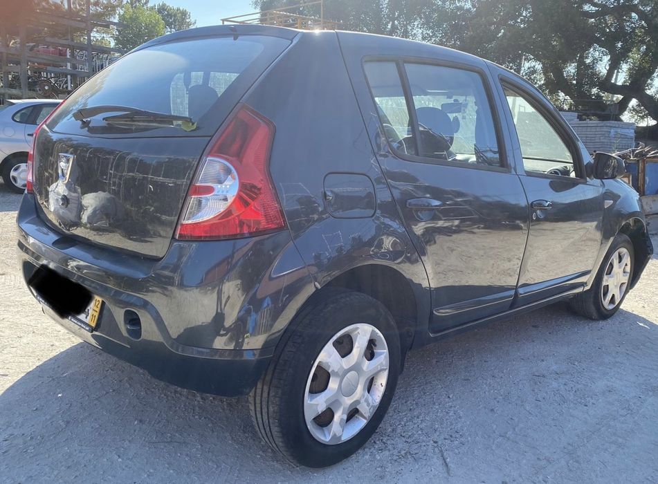 DACIA SANDERO 1.2I DE 2012 DISPONÍVEL PARA PEÇAS