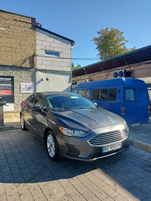 Оренда авто Форд Фьюжн