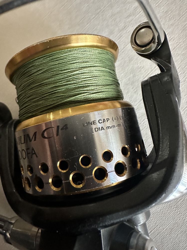 Carreto Shimano Rarenium 5000 uma maquina