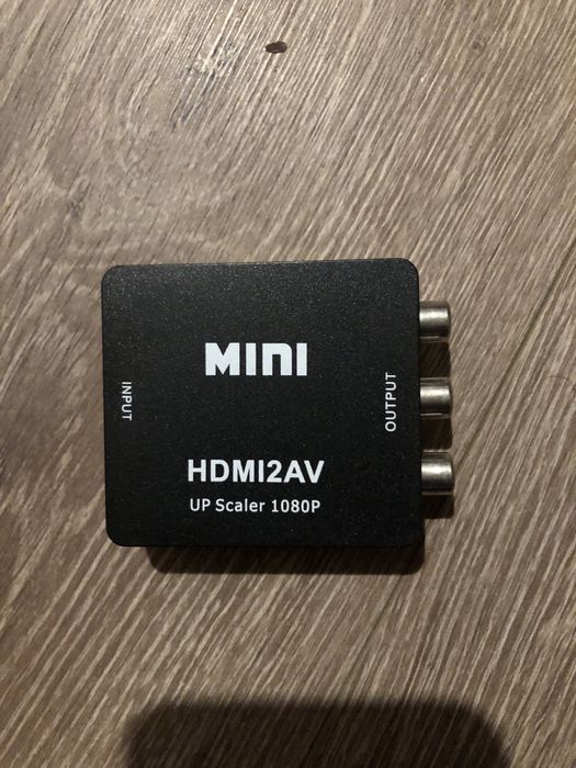 Перетворювач сигналу з HDMI на AVI (3RCA)