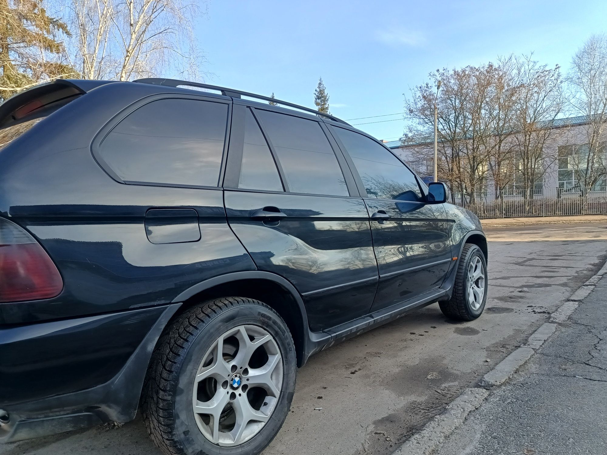 BMW             X5