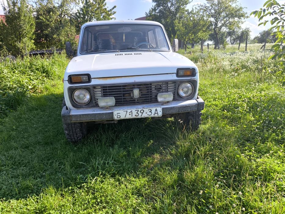 ВАЗ     2121     нива.