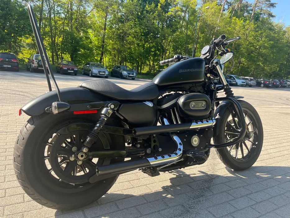 Harley-Davidson Sportster Iron 883 Harley-Davidson Sportster XL883N Iron