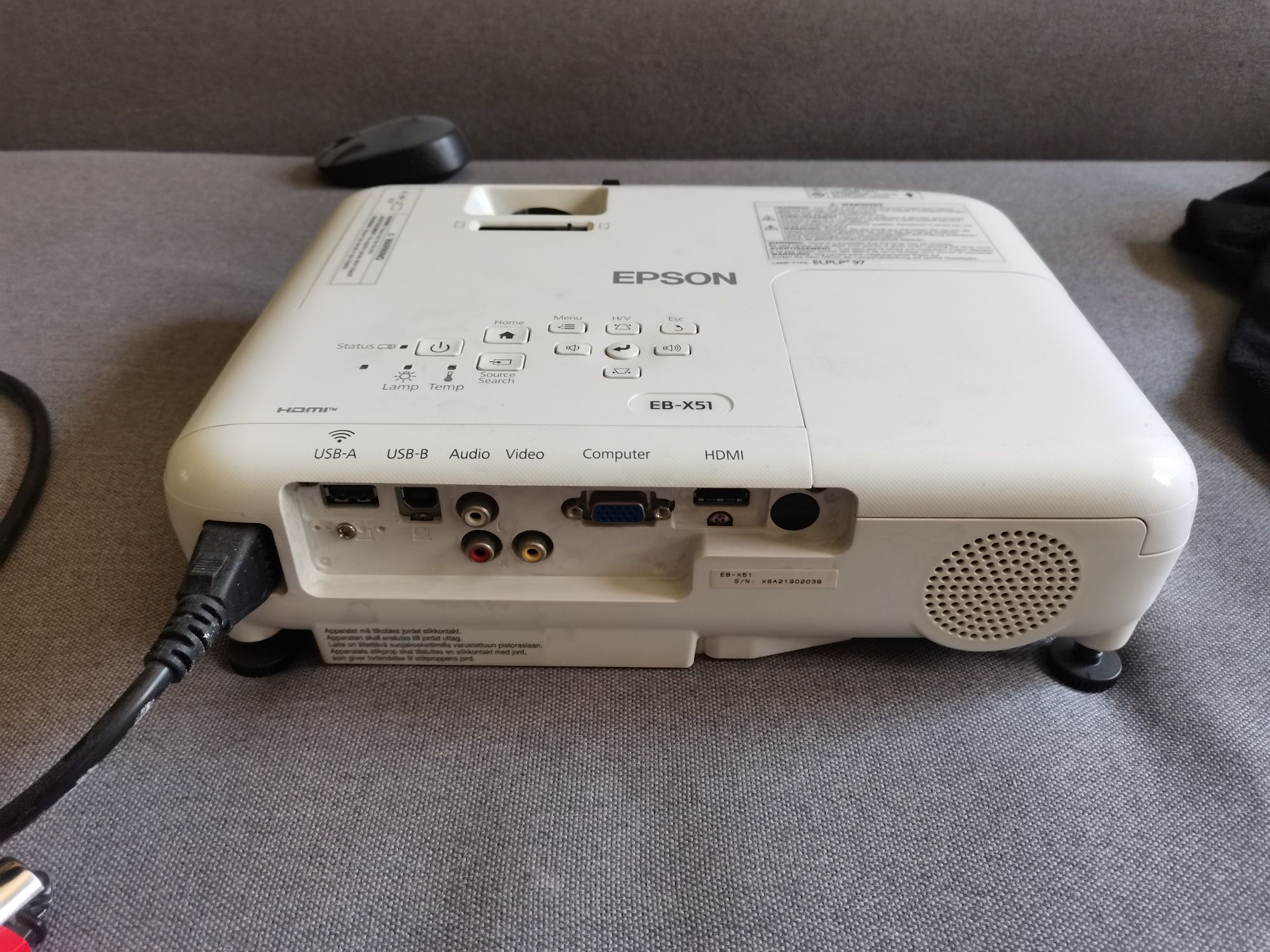 projektor epson EB-X51