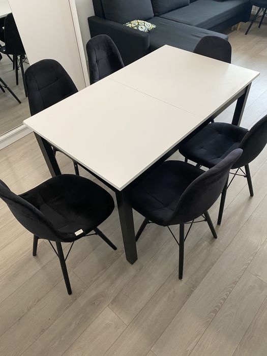 Stol do jadalni salonu