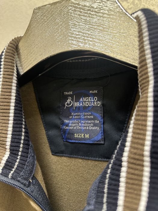 Кофта на блискавці Стильна повсякденна модель